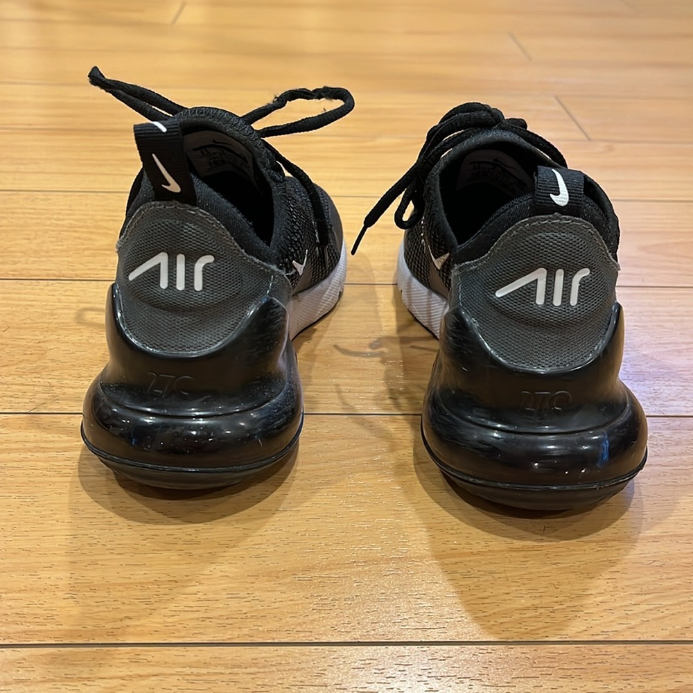 Nike sneakers - Picture 3 of 10